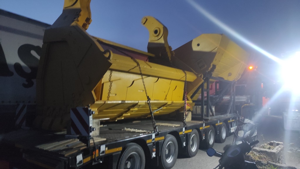 перегрузка в турции ковша.jpg перегрузка в турции ковша.jpg